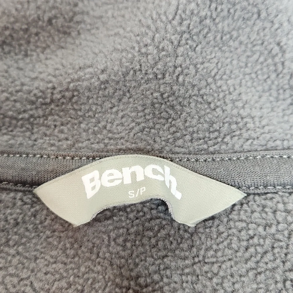 Zip-up Bench Sweater - Picture 9 of 16